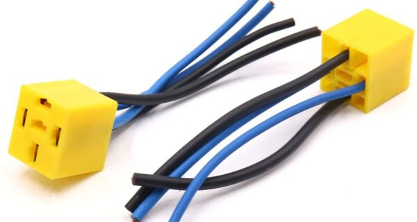 ENCHUFE RELAY C/CABLE AMARILLO